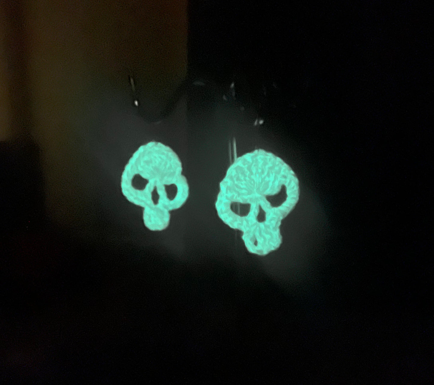Earrings - Glow-in-the-Dark Skullz